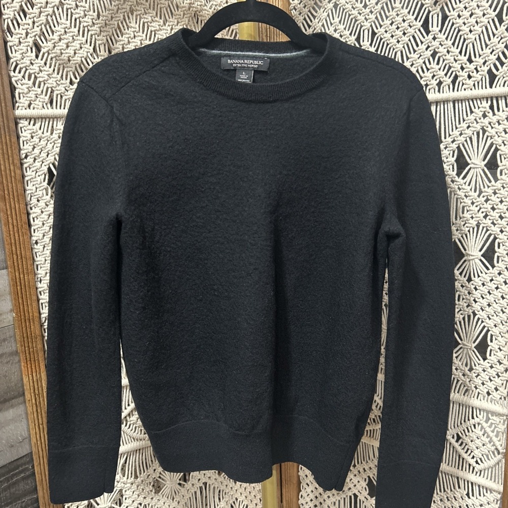 Banana Republic Extra Fine Merino Wool Black Crew Neck Sweater Large